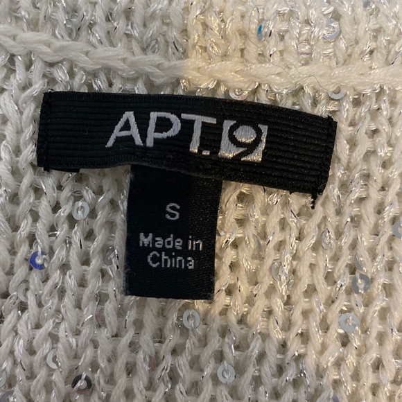 APR.9 White sequence sweater tank top. Size Small - Picture 5 of 10